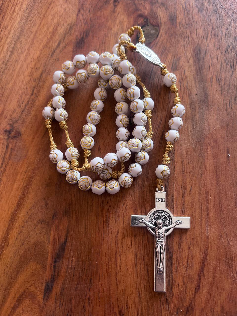White rose design bead rosary